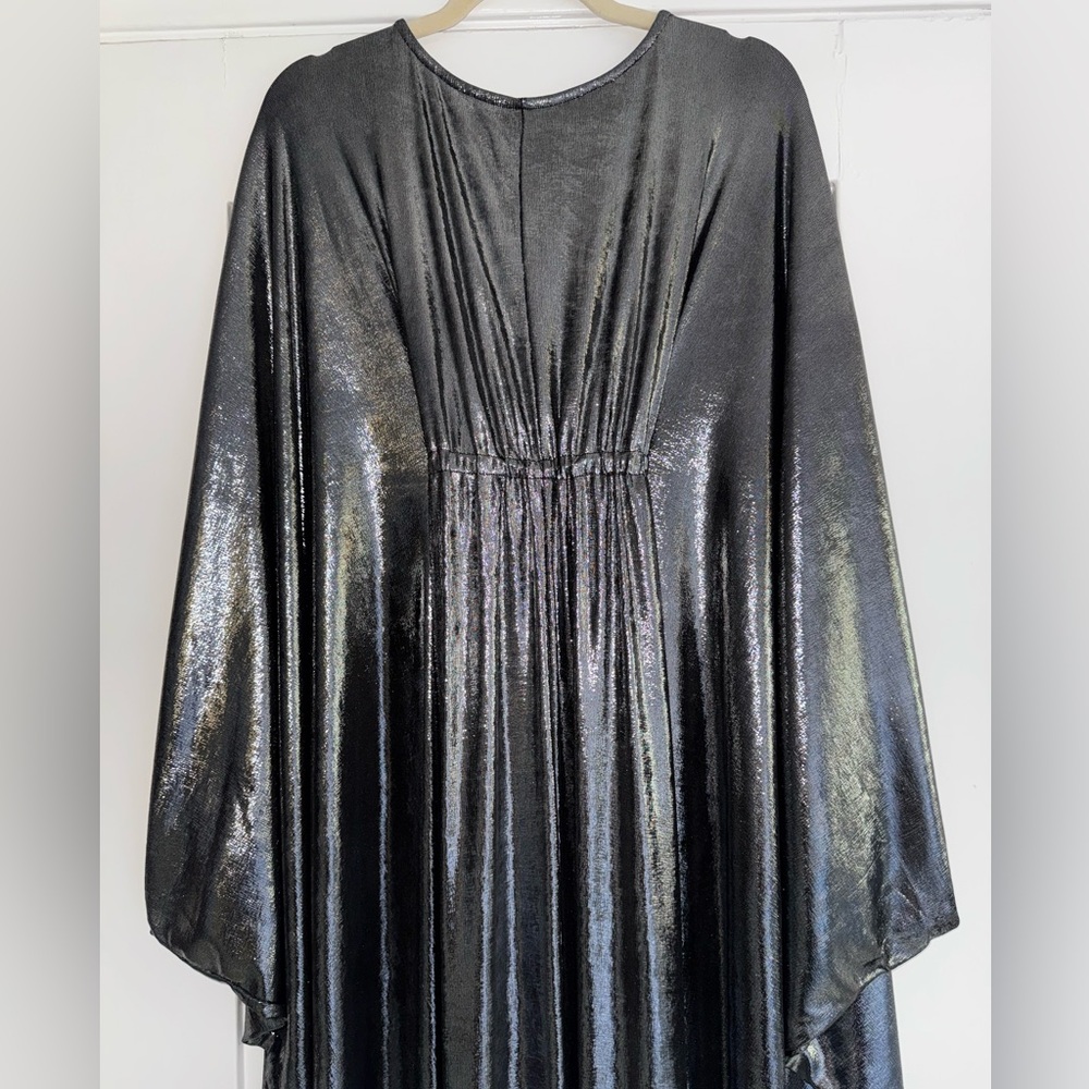 Smak Parlour 1970s Silver Batwing Caftan - Picture 9 of 11